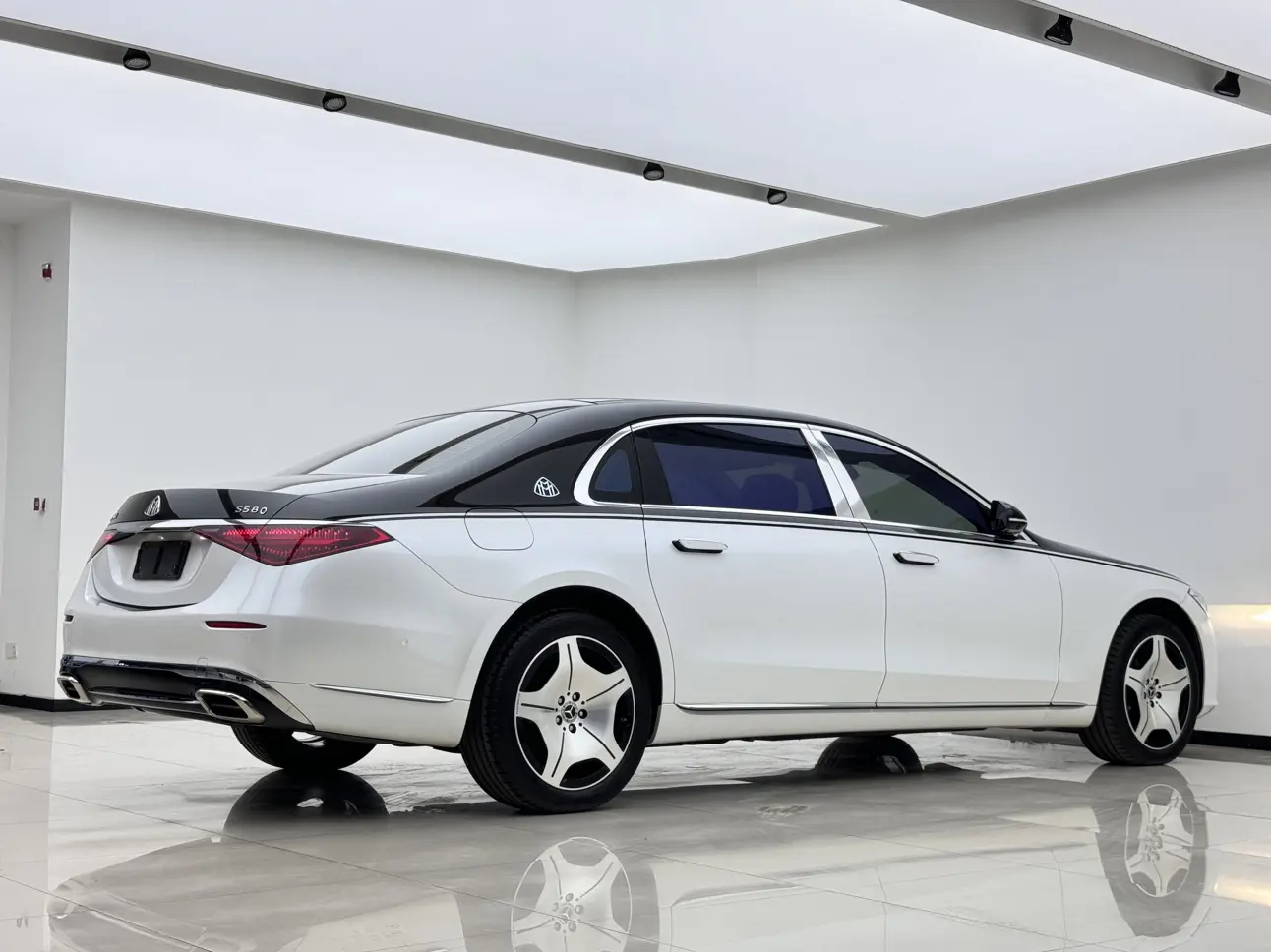 Mercedes-Benz Maybach S-Class