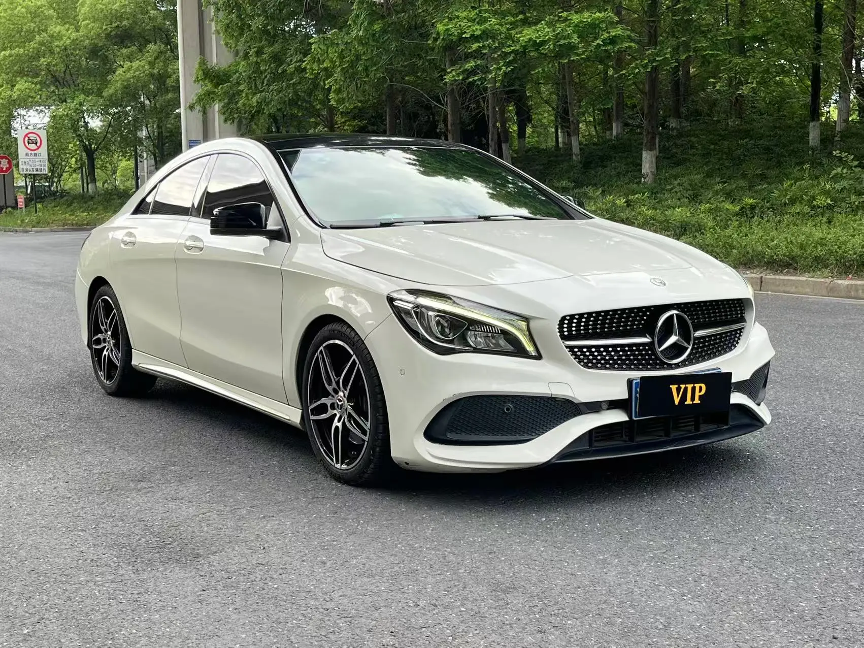 Mercedes-Benz CLA (Imported)