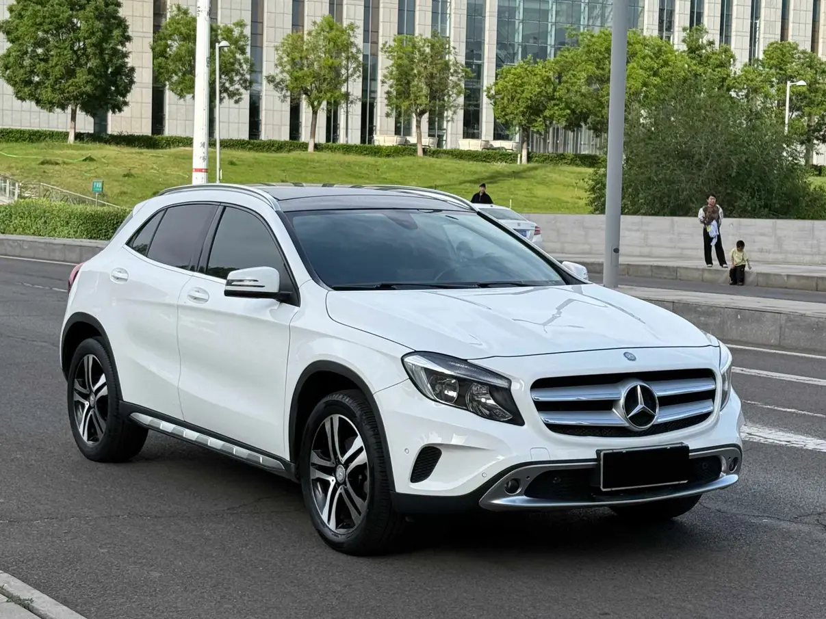 Mercedes-Benz GLA