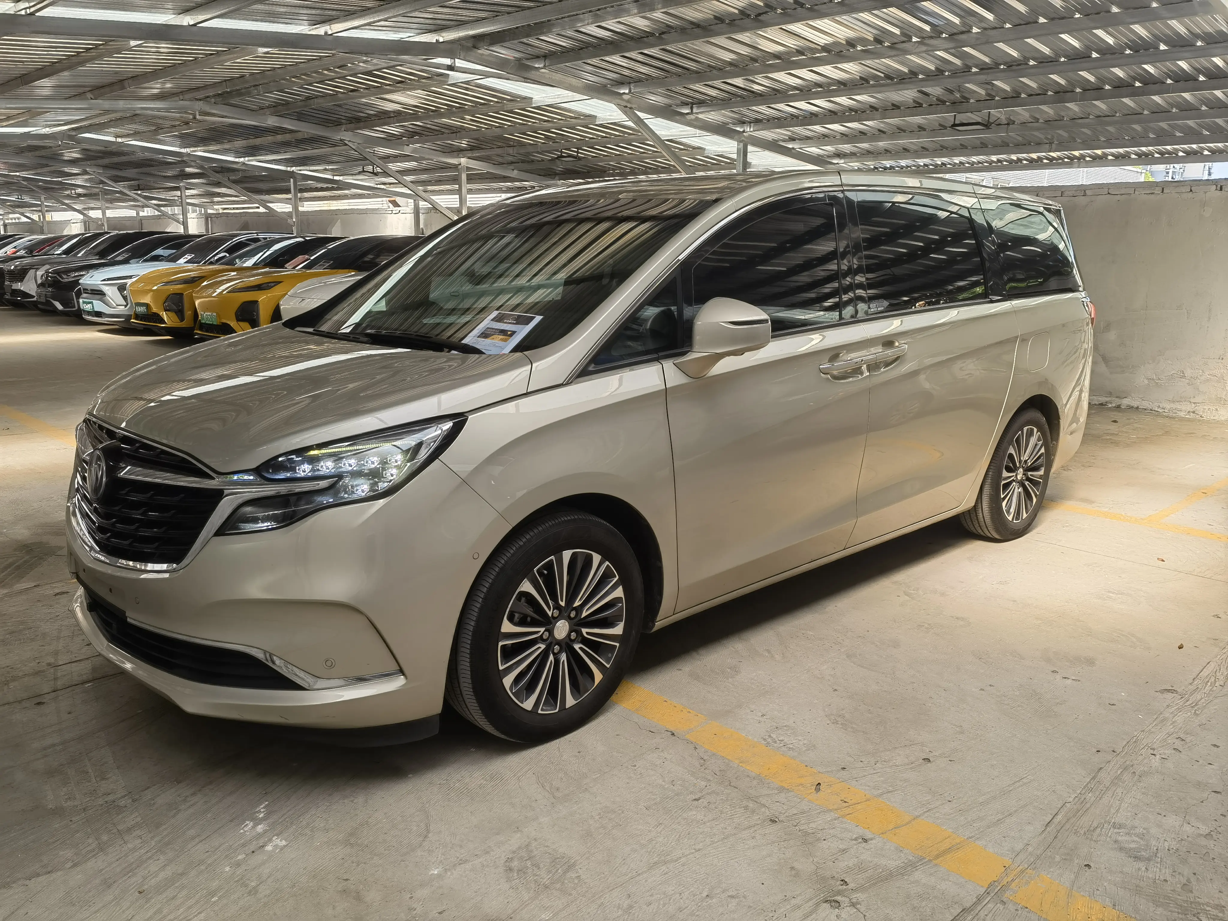Buick GL8