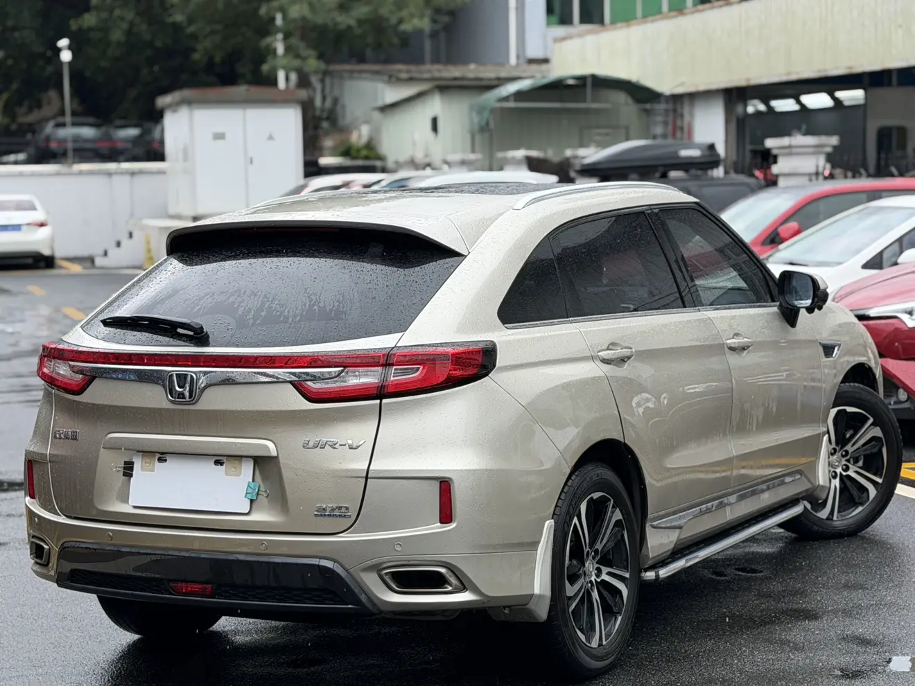 Honda UR-V