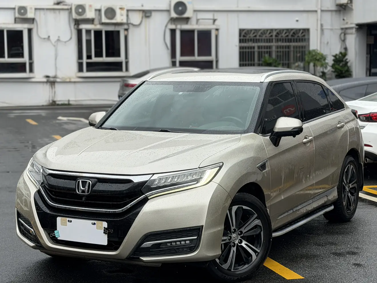 Honda UR-V
