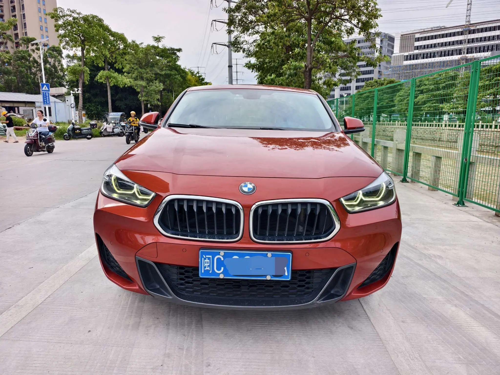 BMW X2