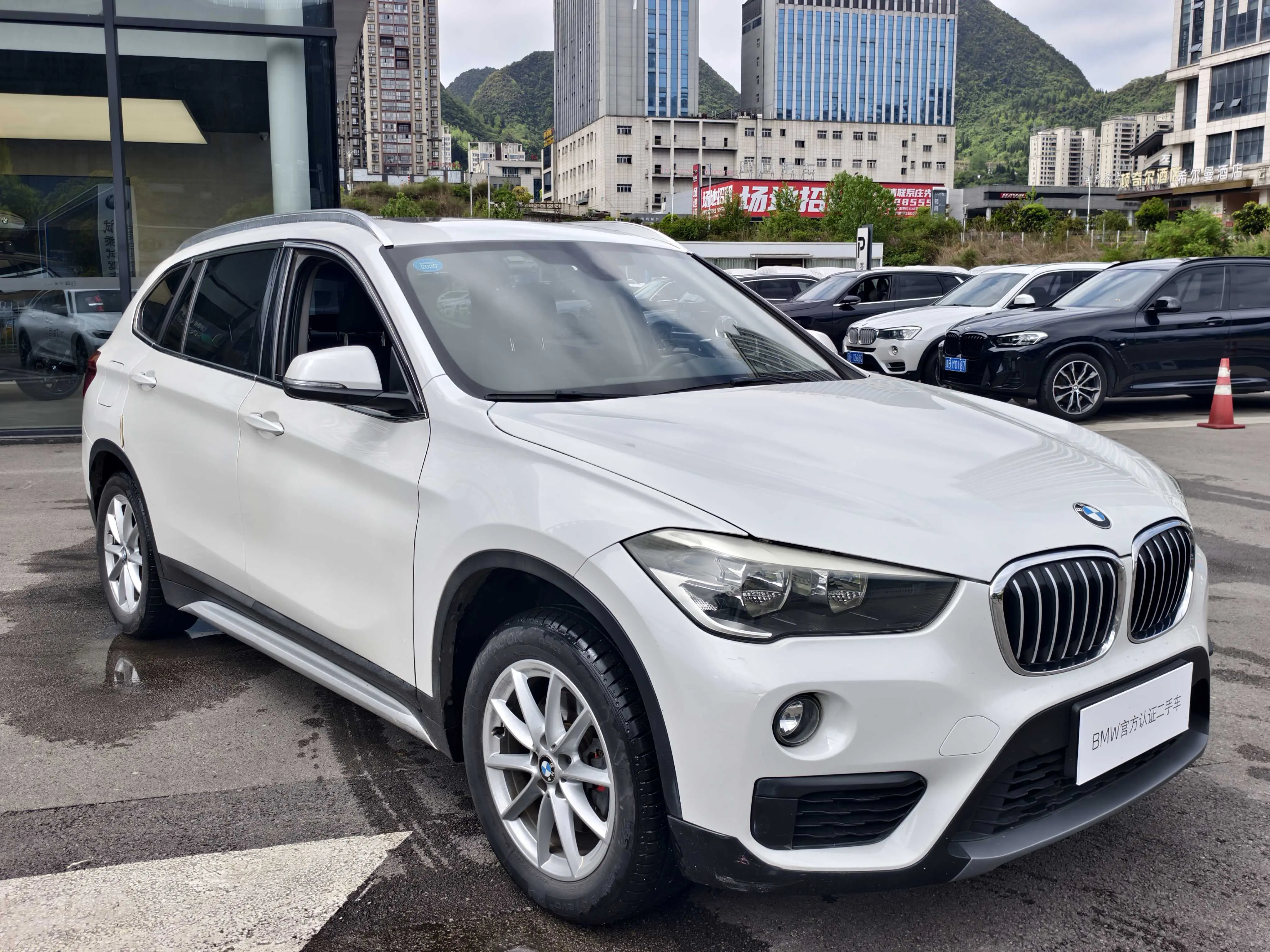 BMW X1