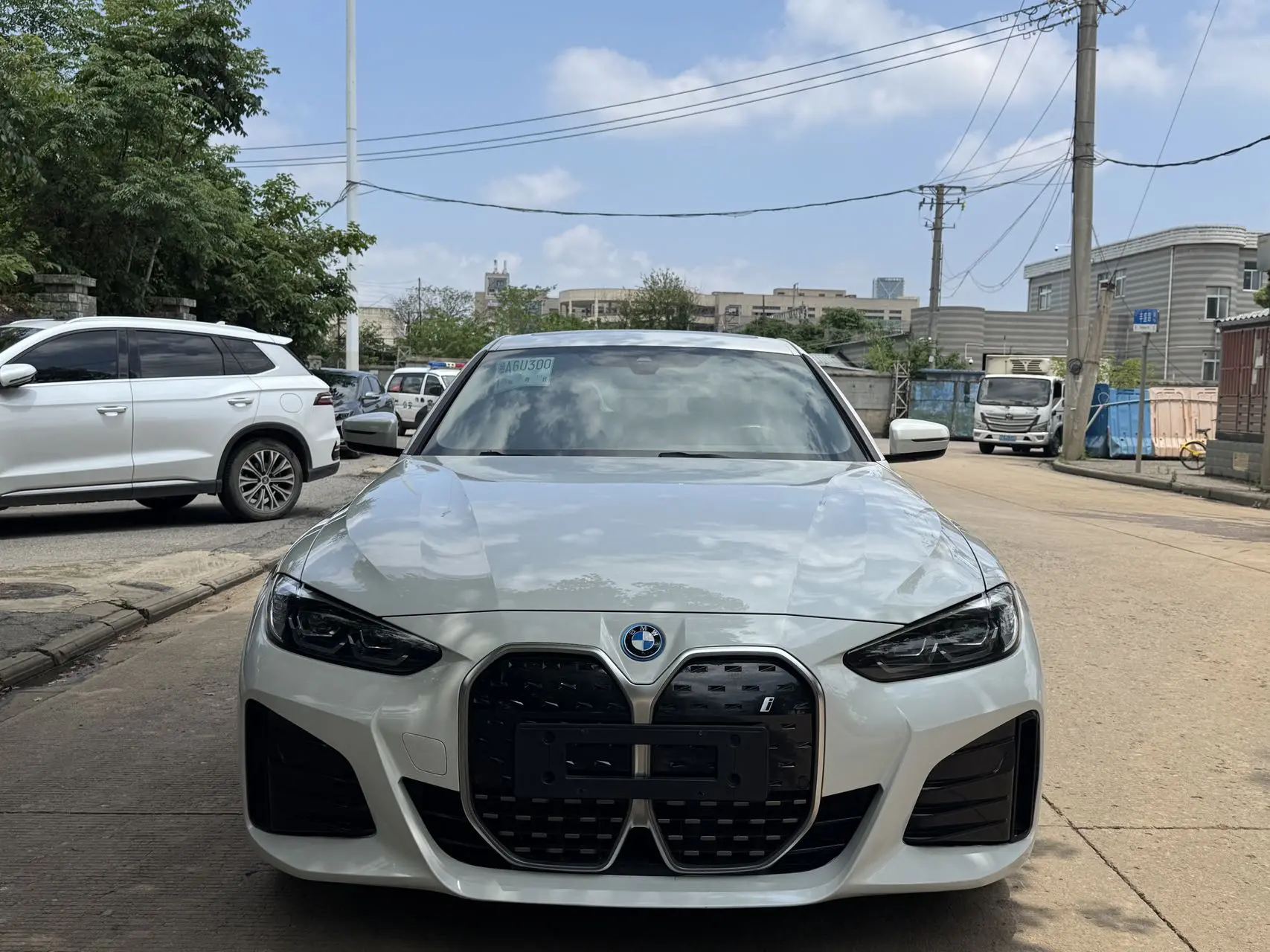 BMW i4