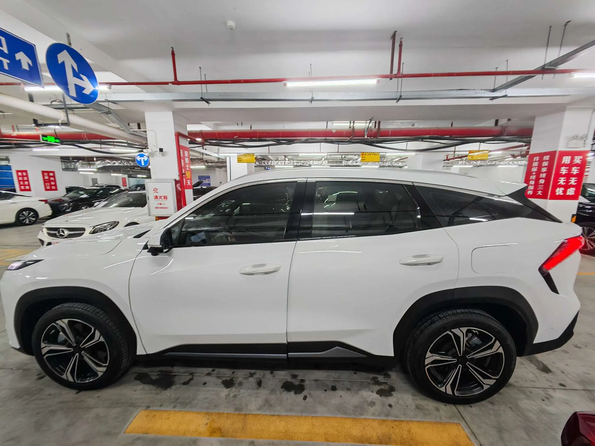 Geely Galaxy L7