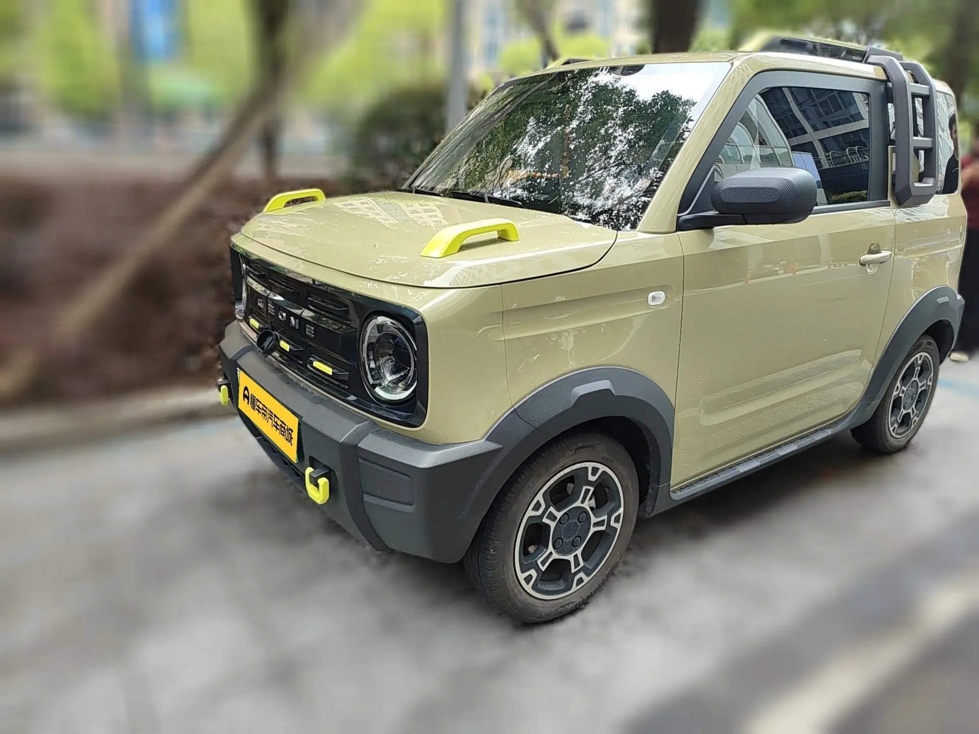 Geely panda