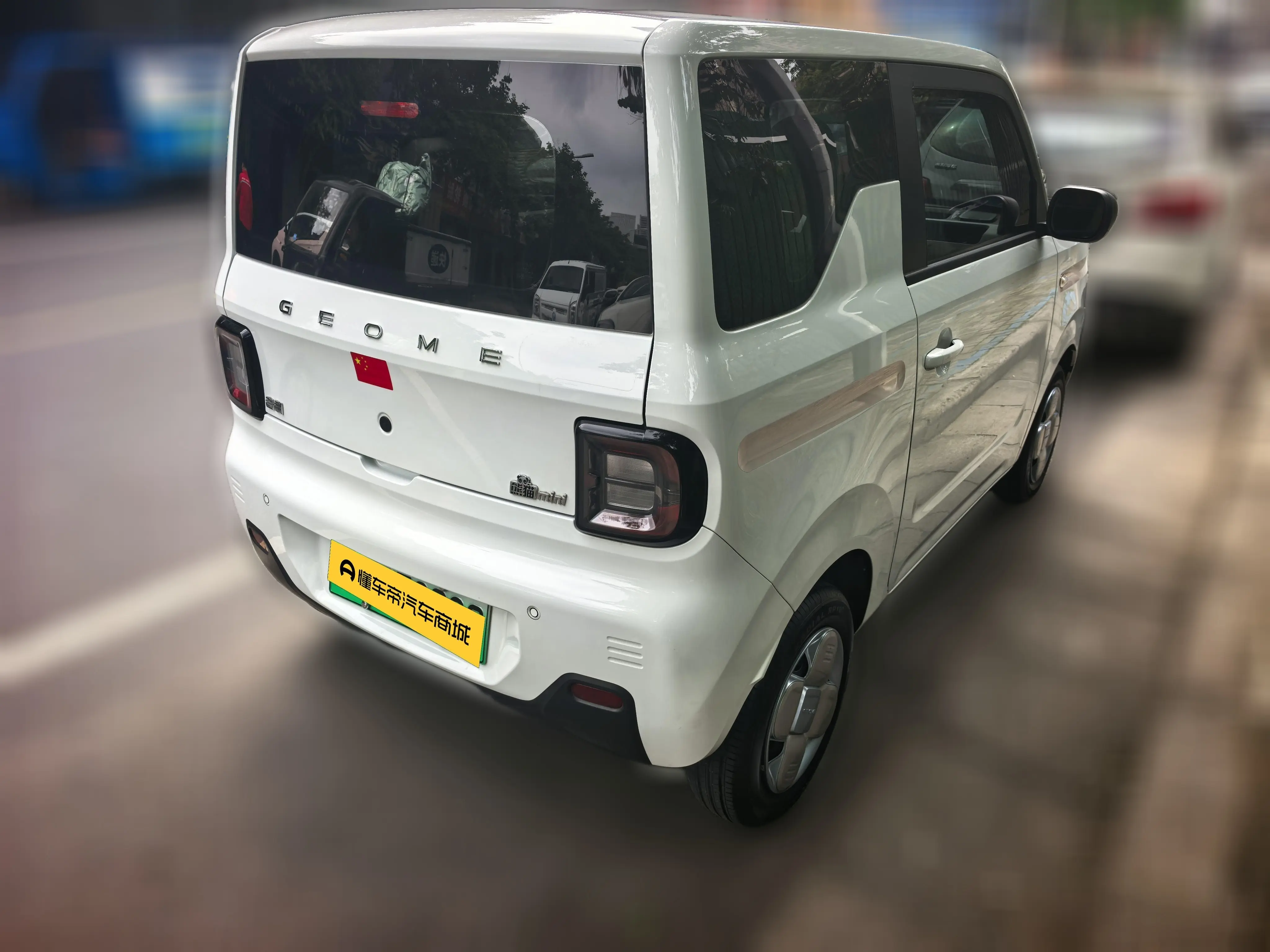 Geely panda