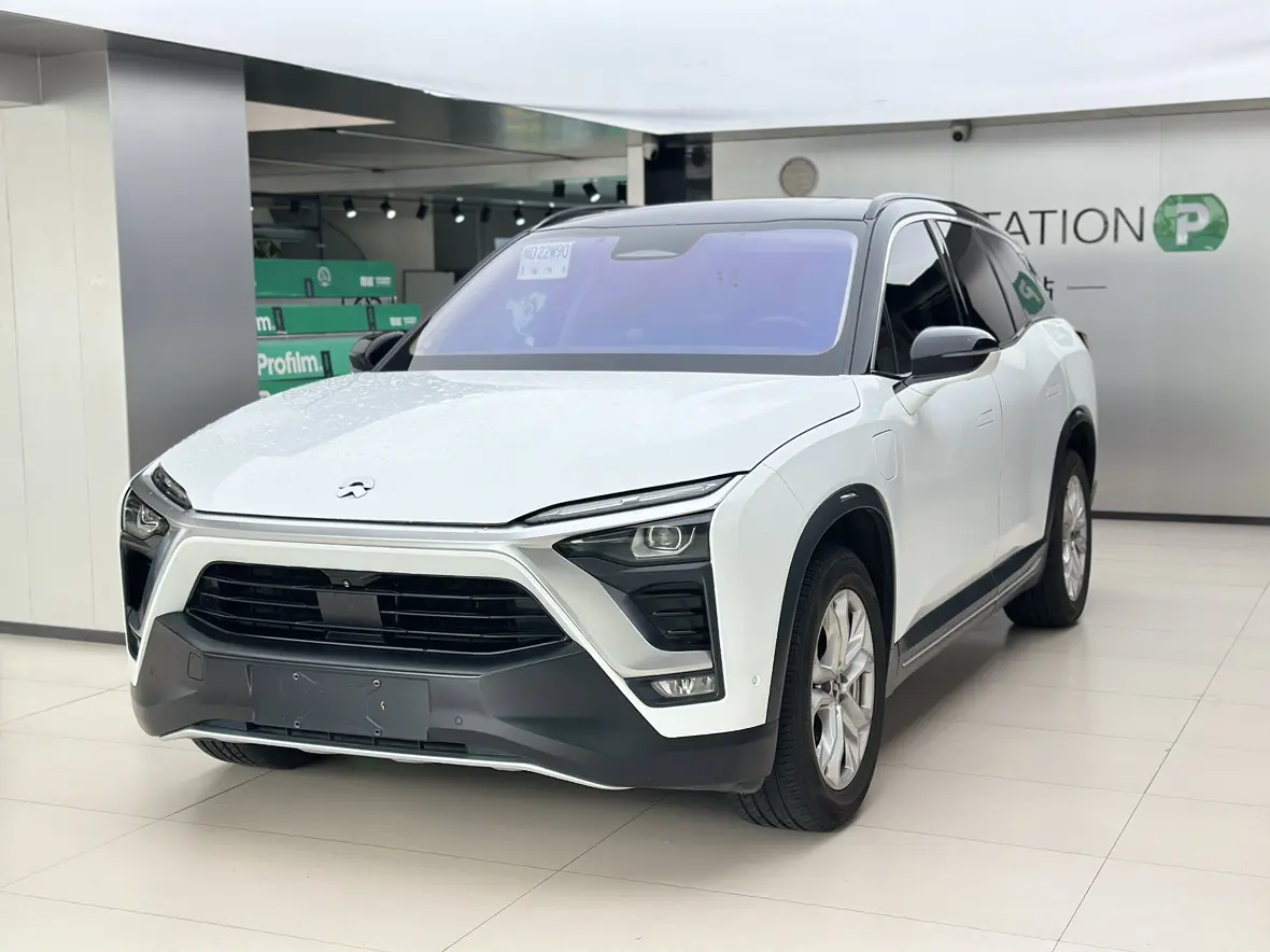 NIO ES8