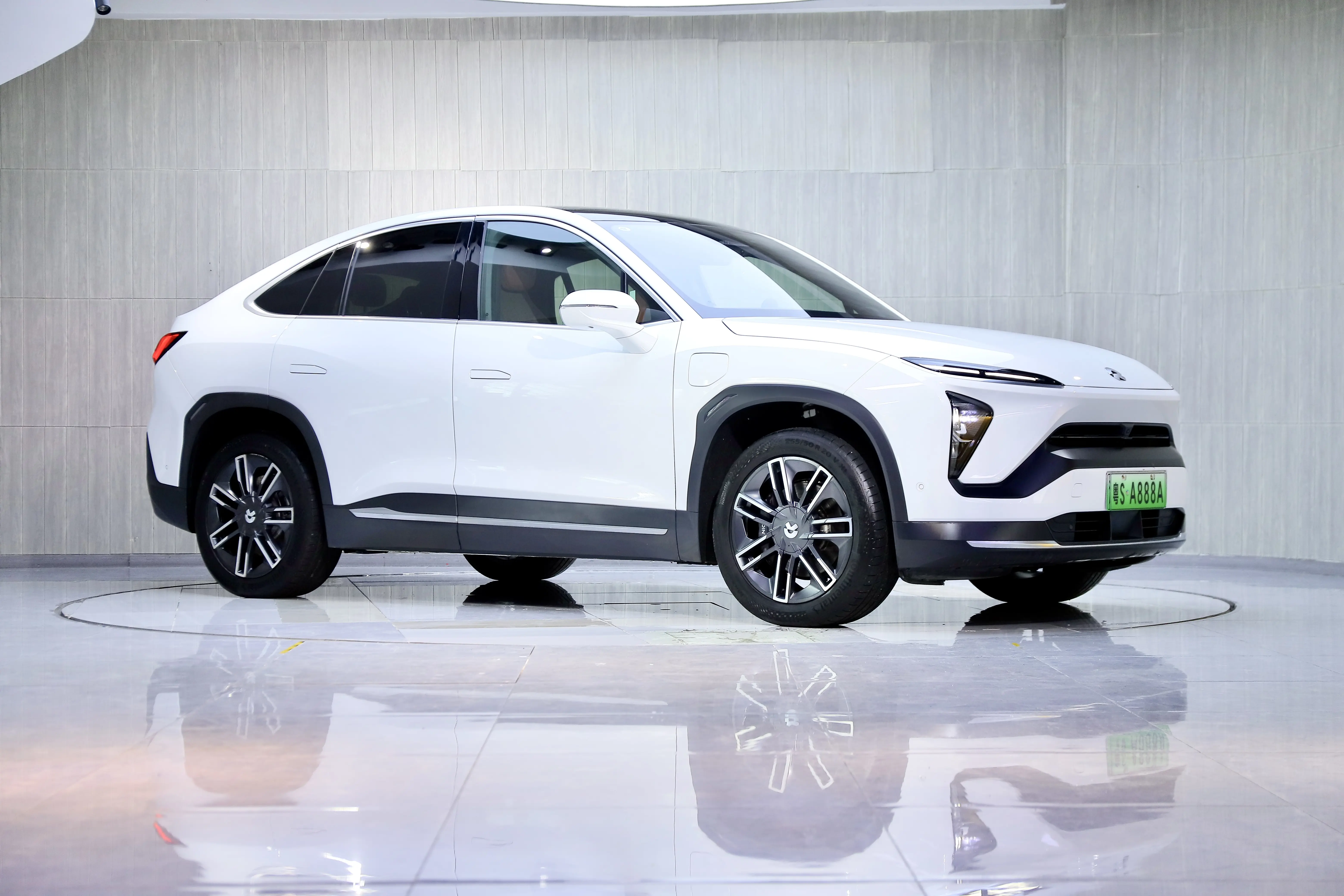 NIO EC6