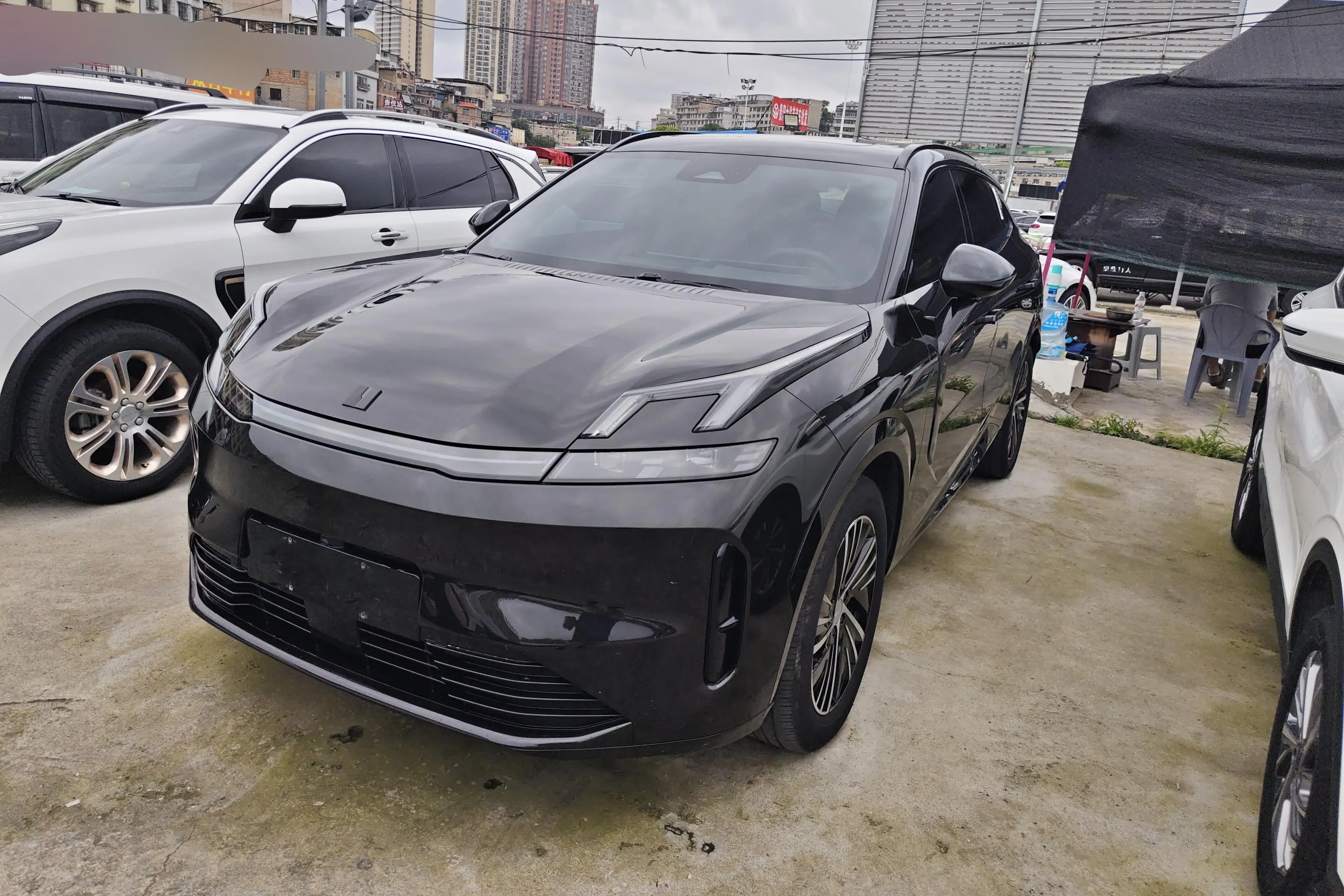 Lynk & Co 08 EM-P