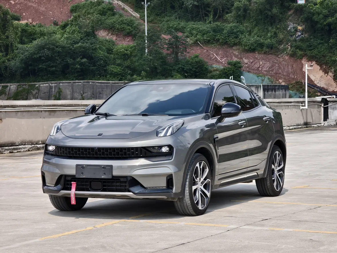 Lynk & Co 05