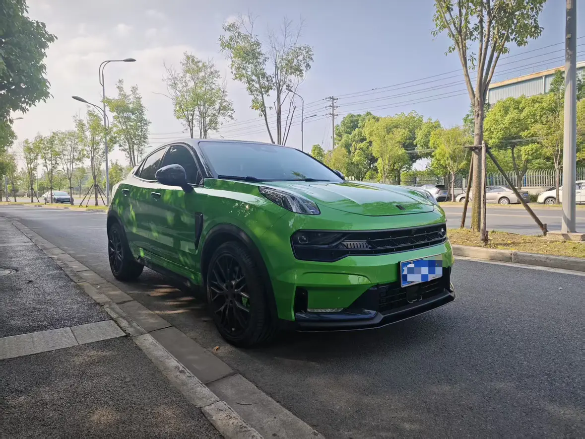 Lynk & Co 05