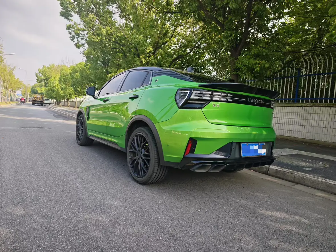 Lynk & Co 05