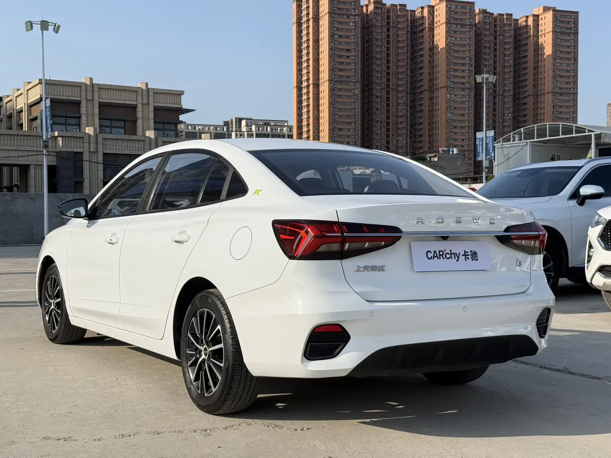 Roewe i5