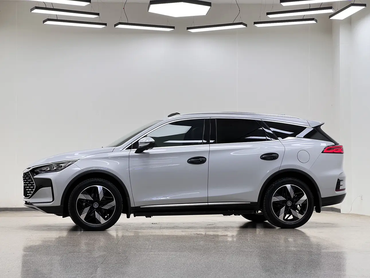 BYD Tang DM