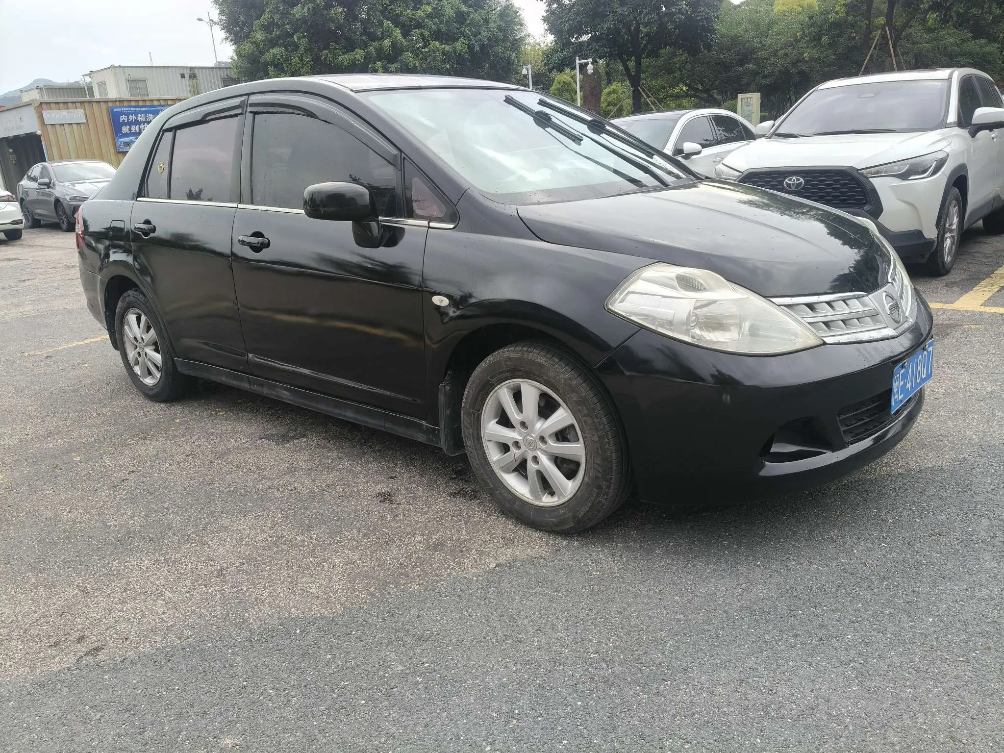 Nissan Tiida