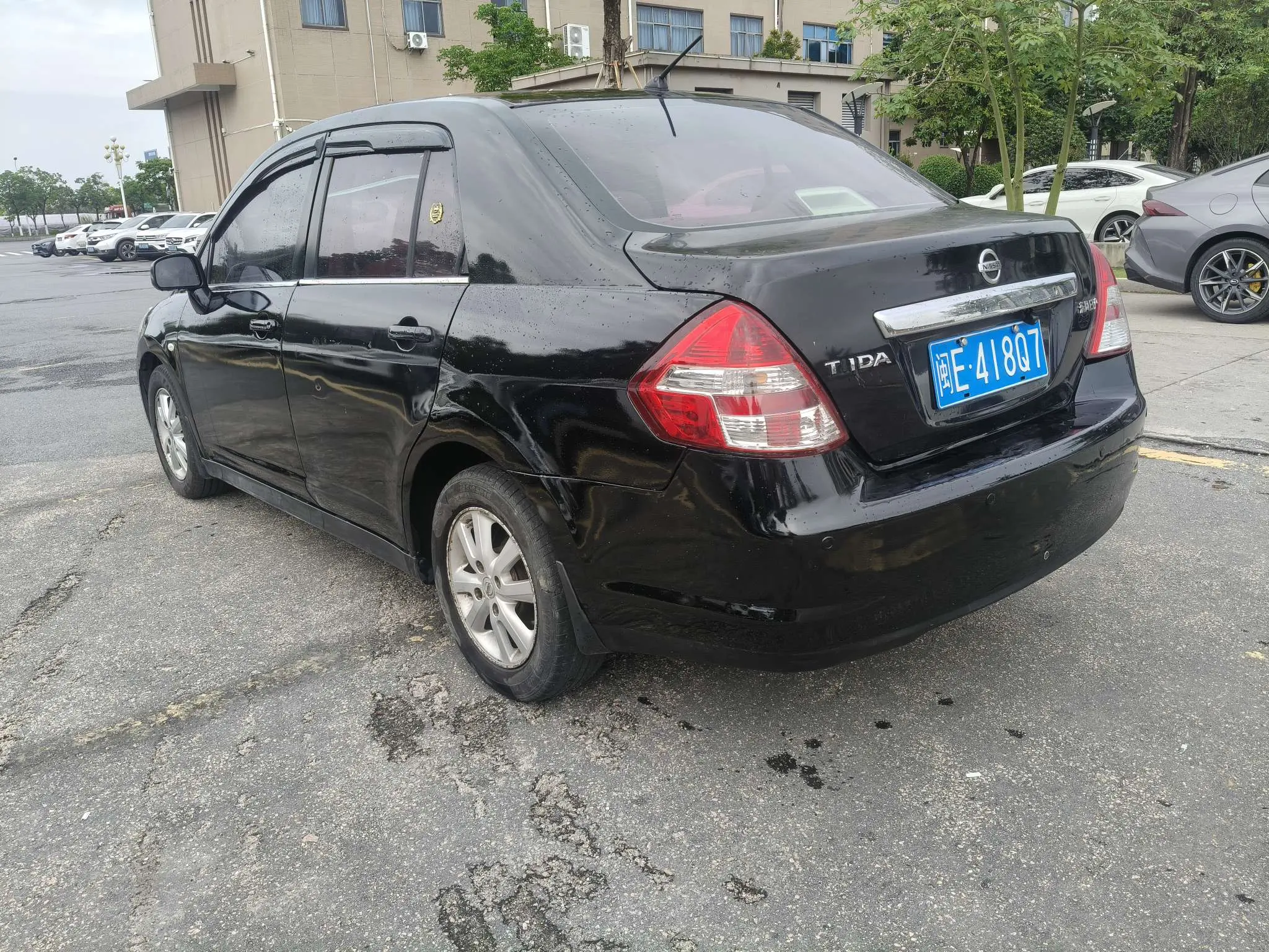 Nissan Tiida