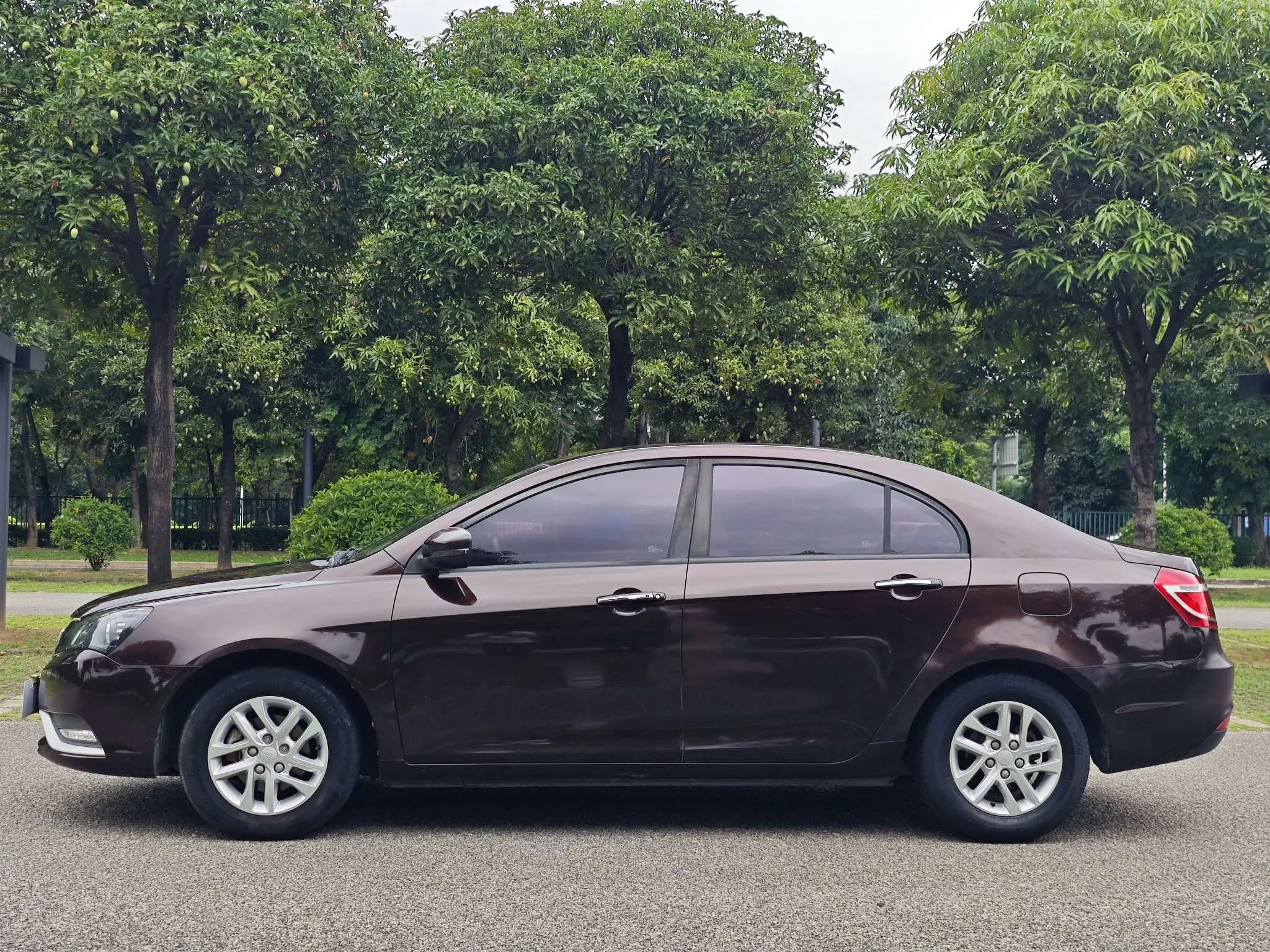 Geely emgrand