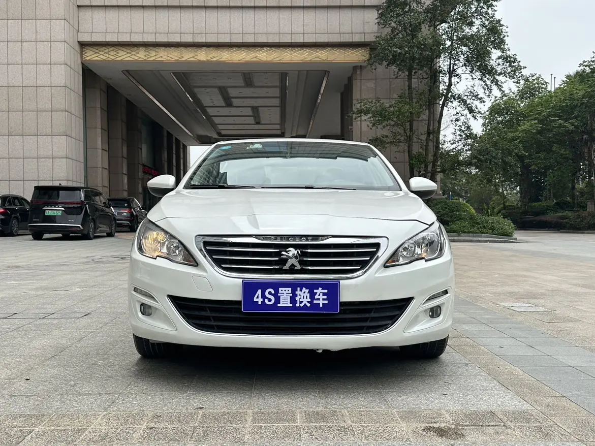 Peugeot 408