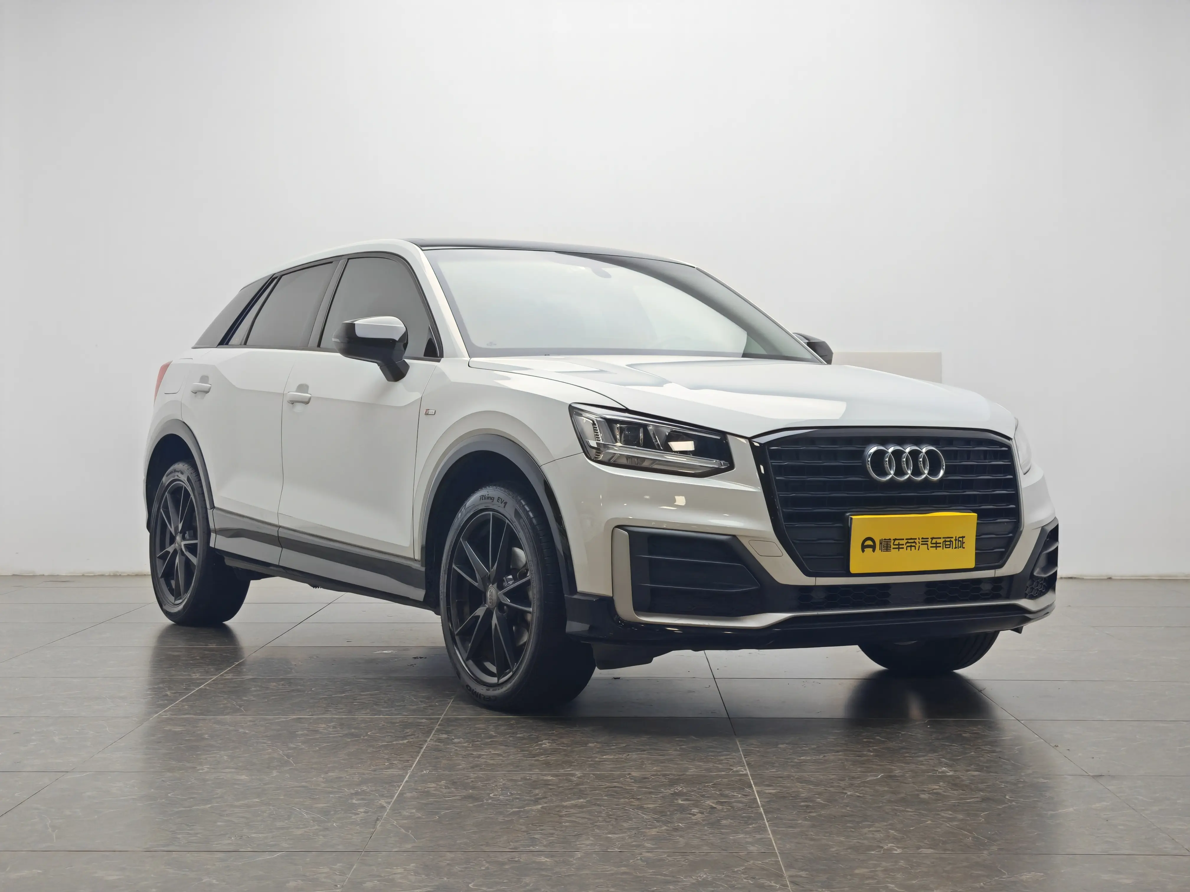 Audi Q2L