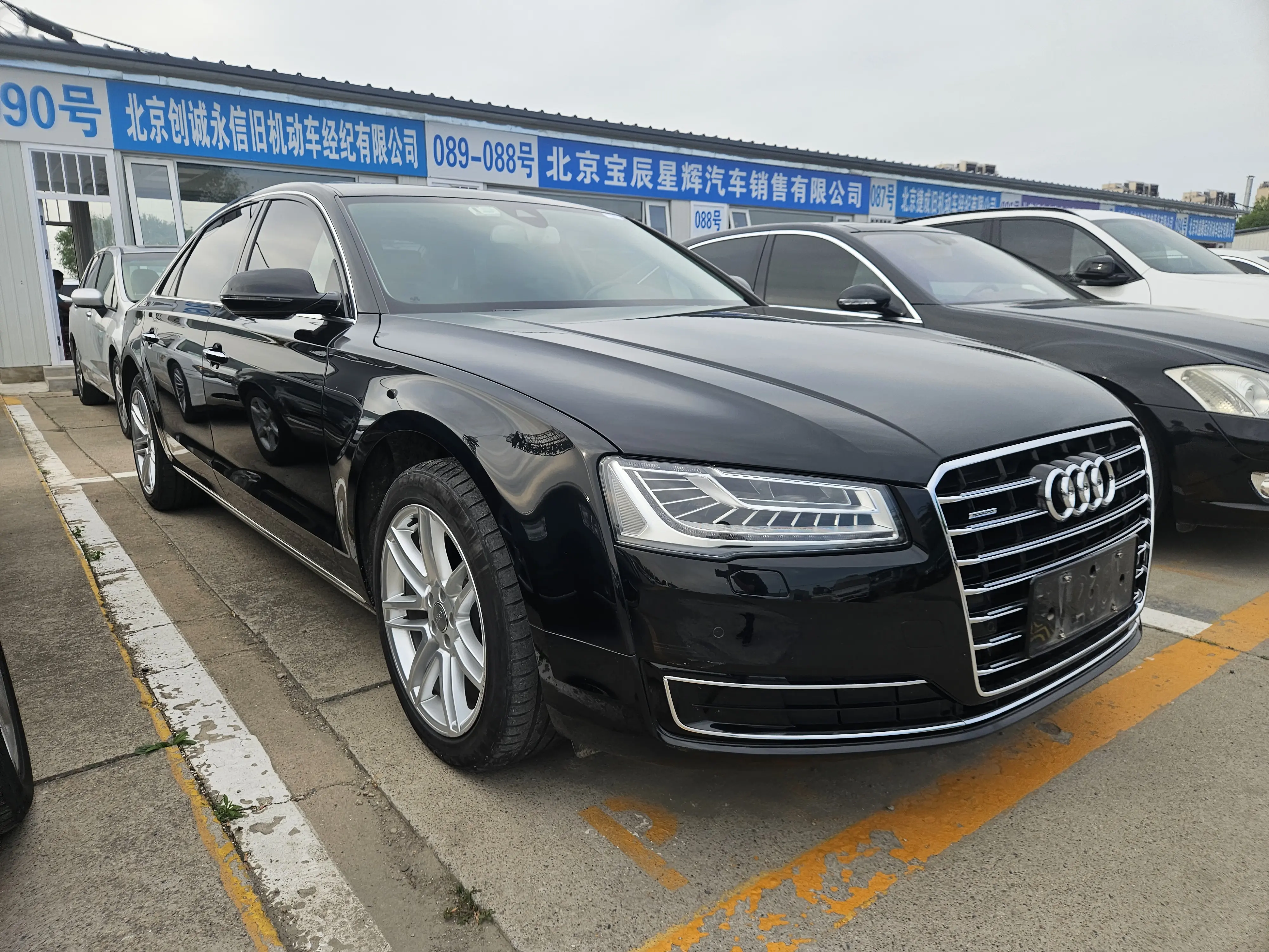 Audi A8