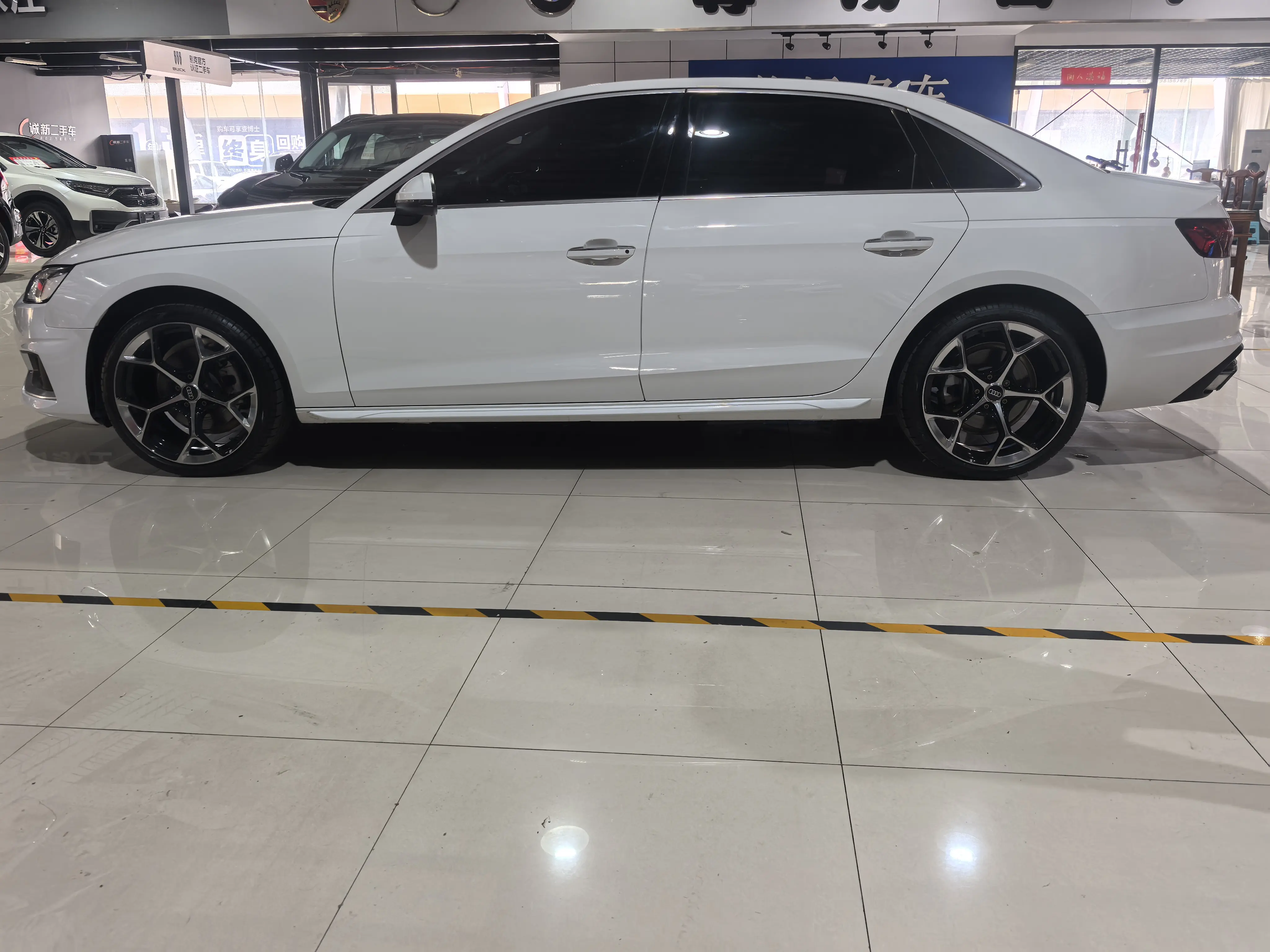 Audi A4L
