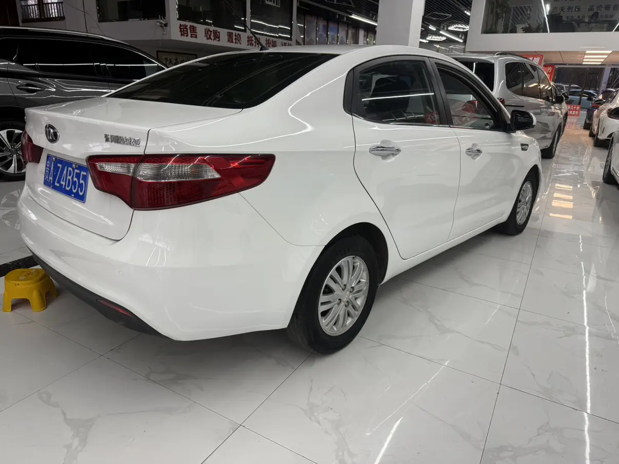 Kia K2