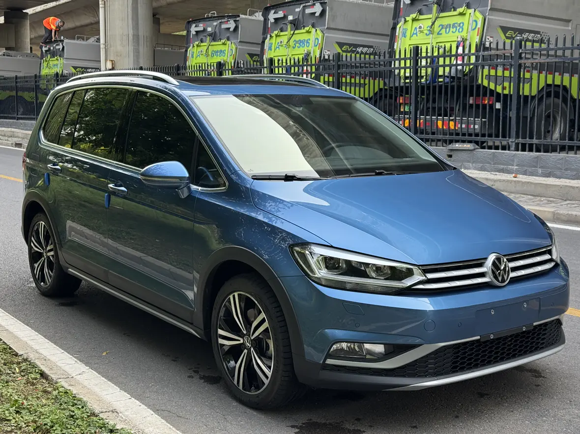 Volkswagen Touran L