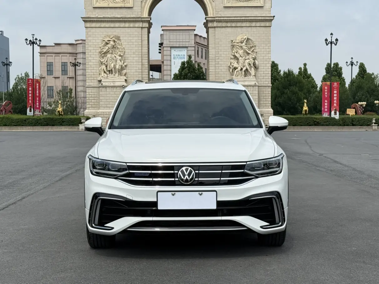 Volkswagen Tiguan L PHEV