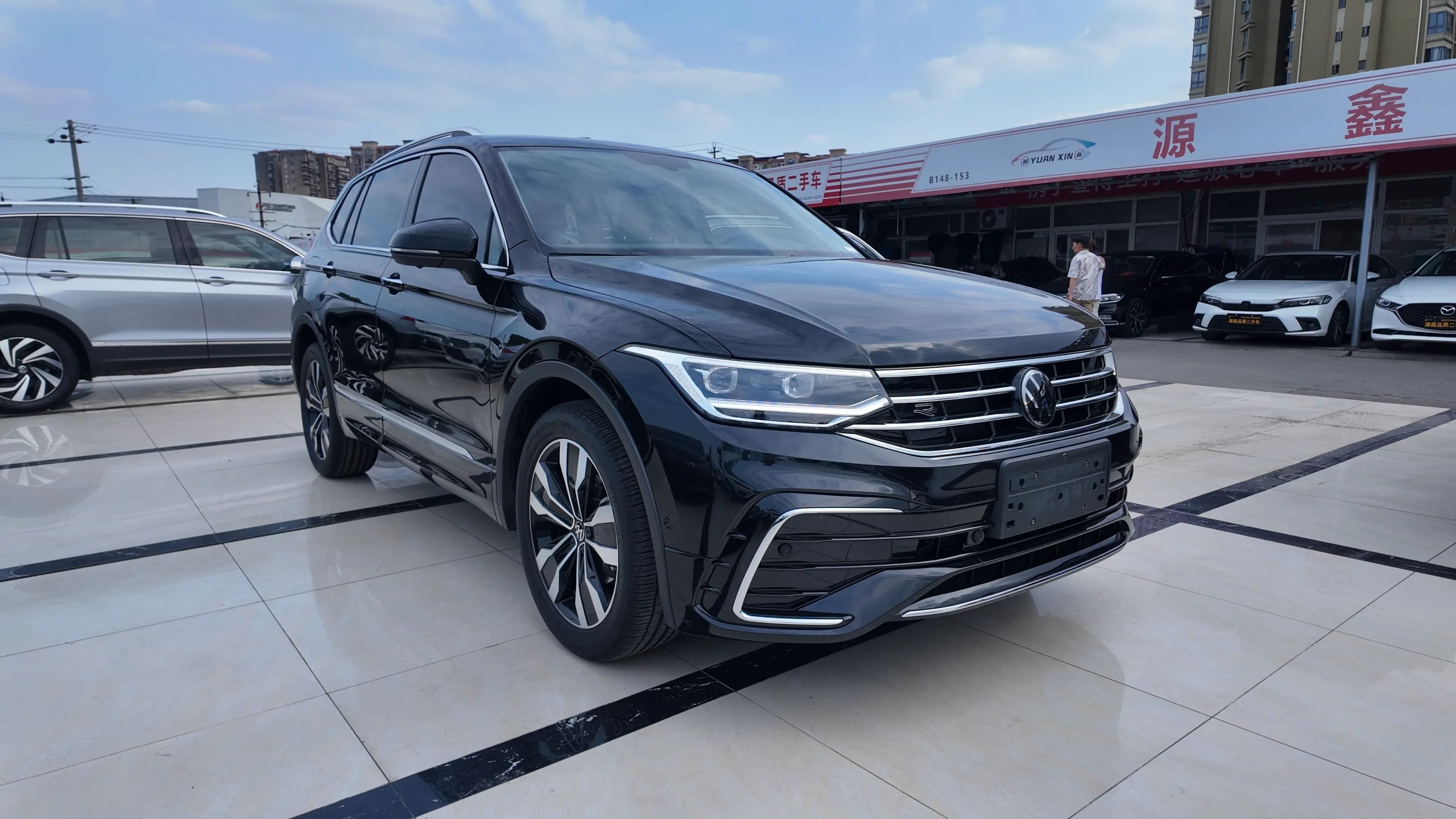 Volkswagen Tiguan L