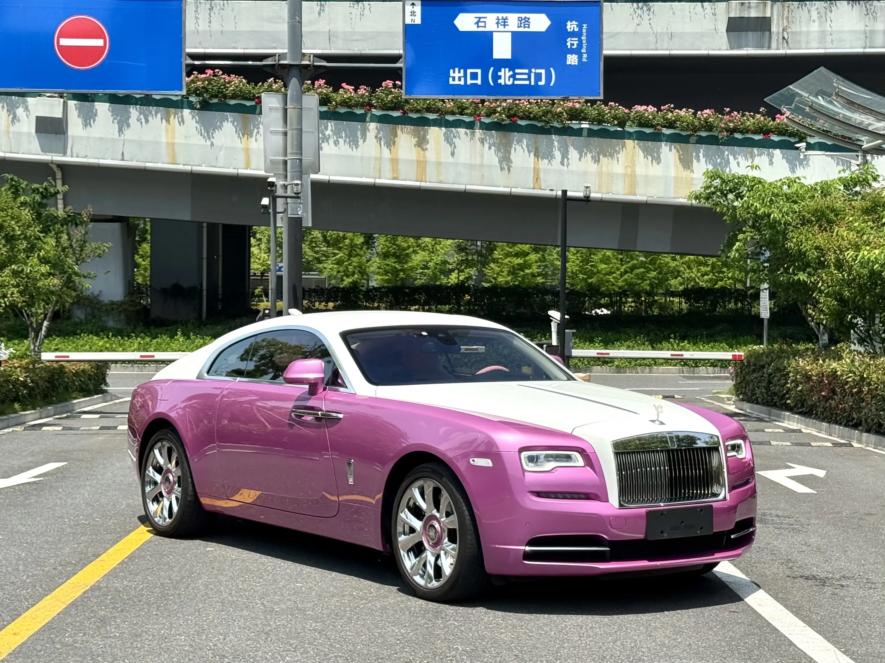 Rolls Royce Phantom