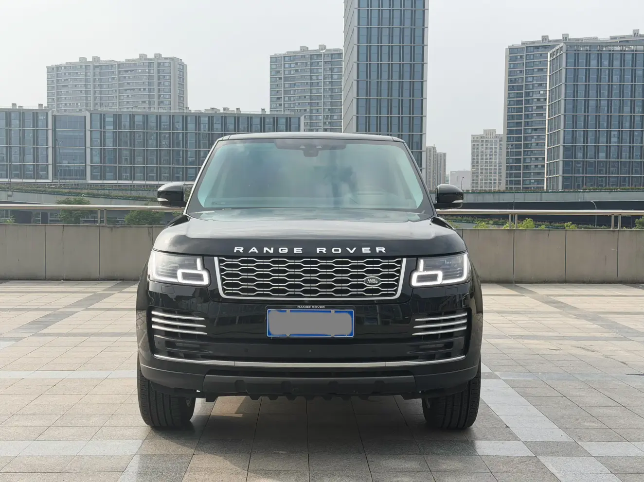 Land Rover range rover