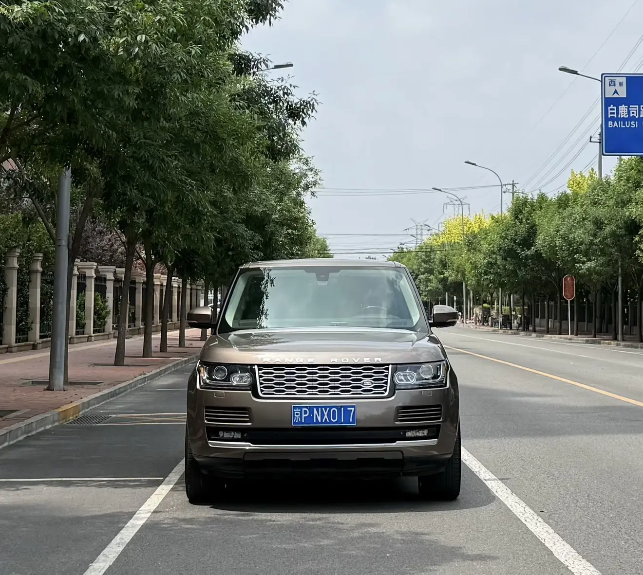 Land Rover range rover