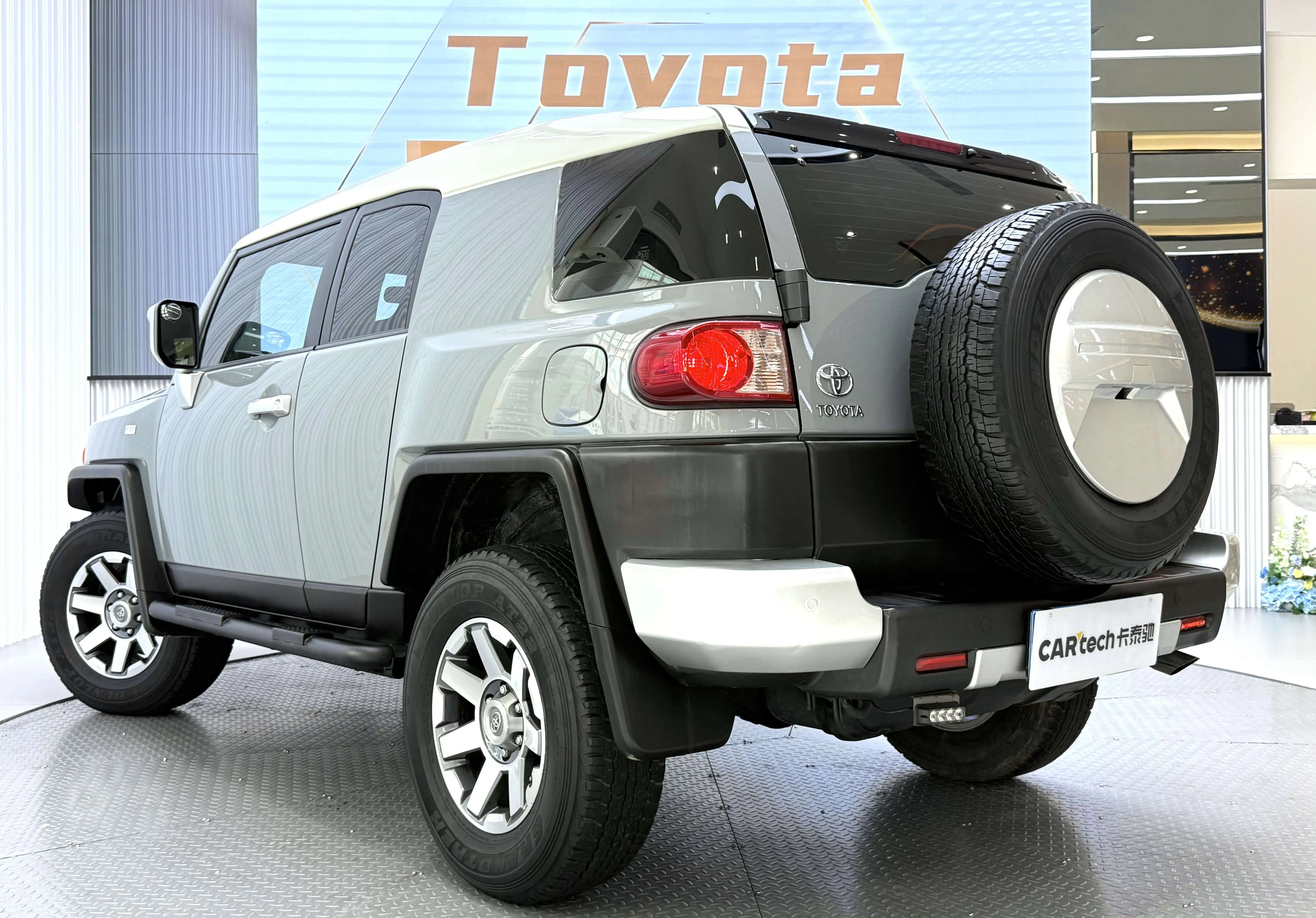 Toyota FJ Cruiser