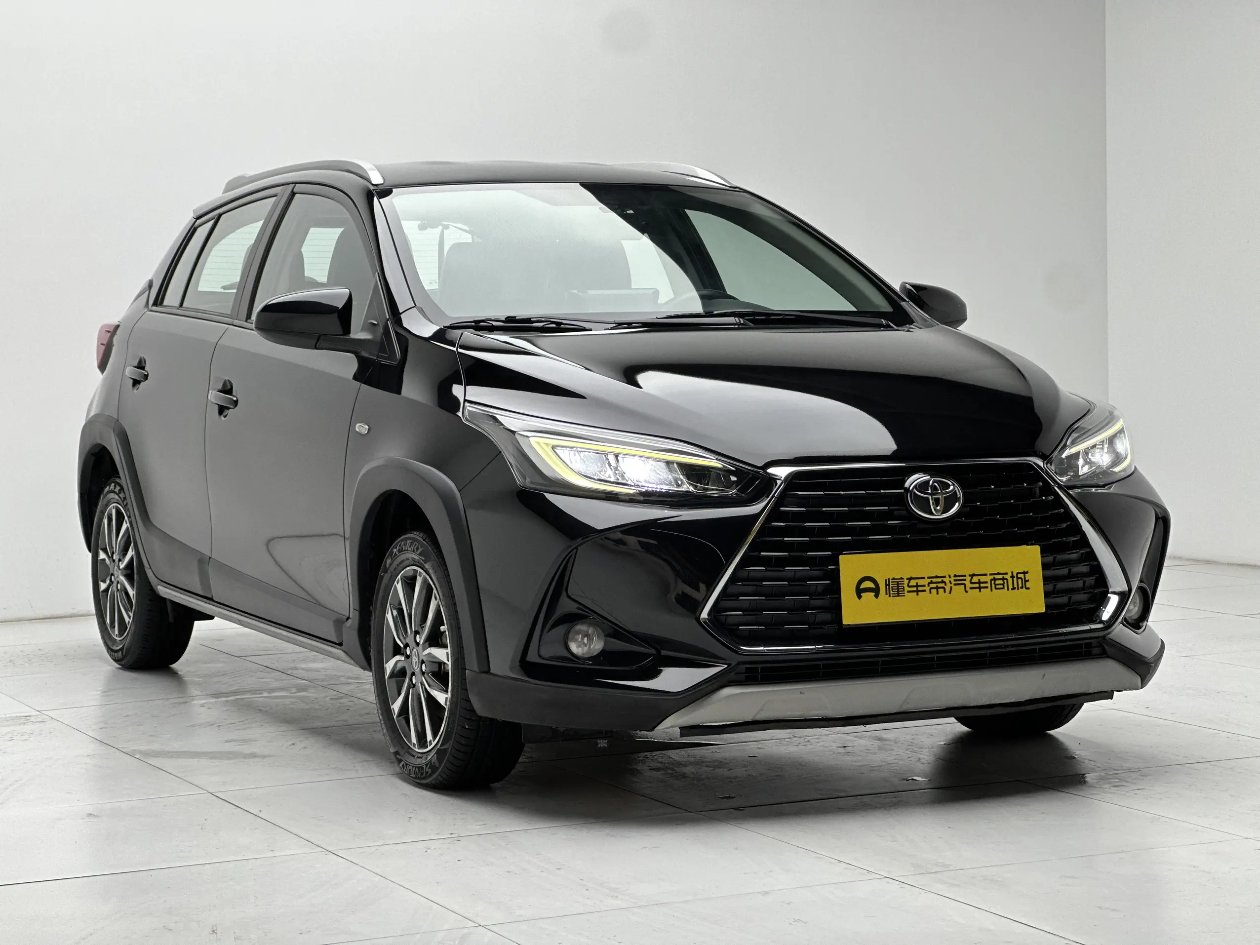Toyota Yaris L