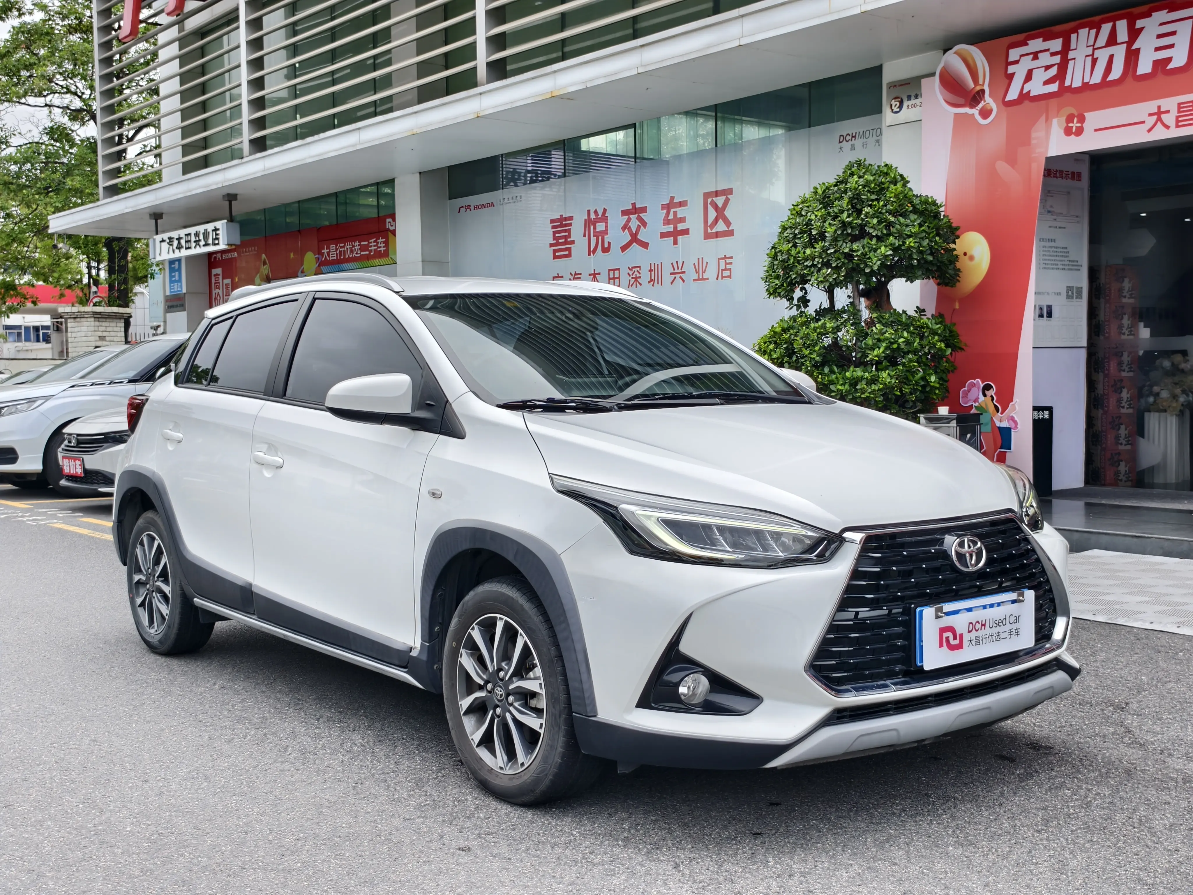 Toyota Yaris L