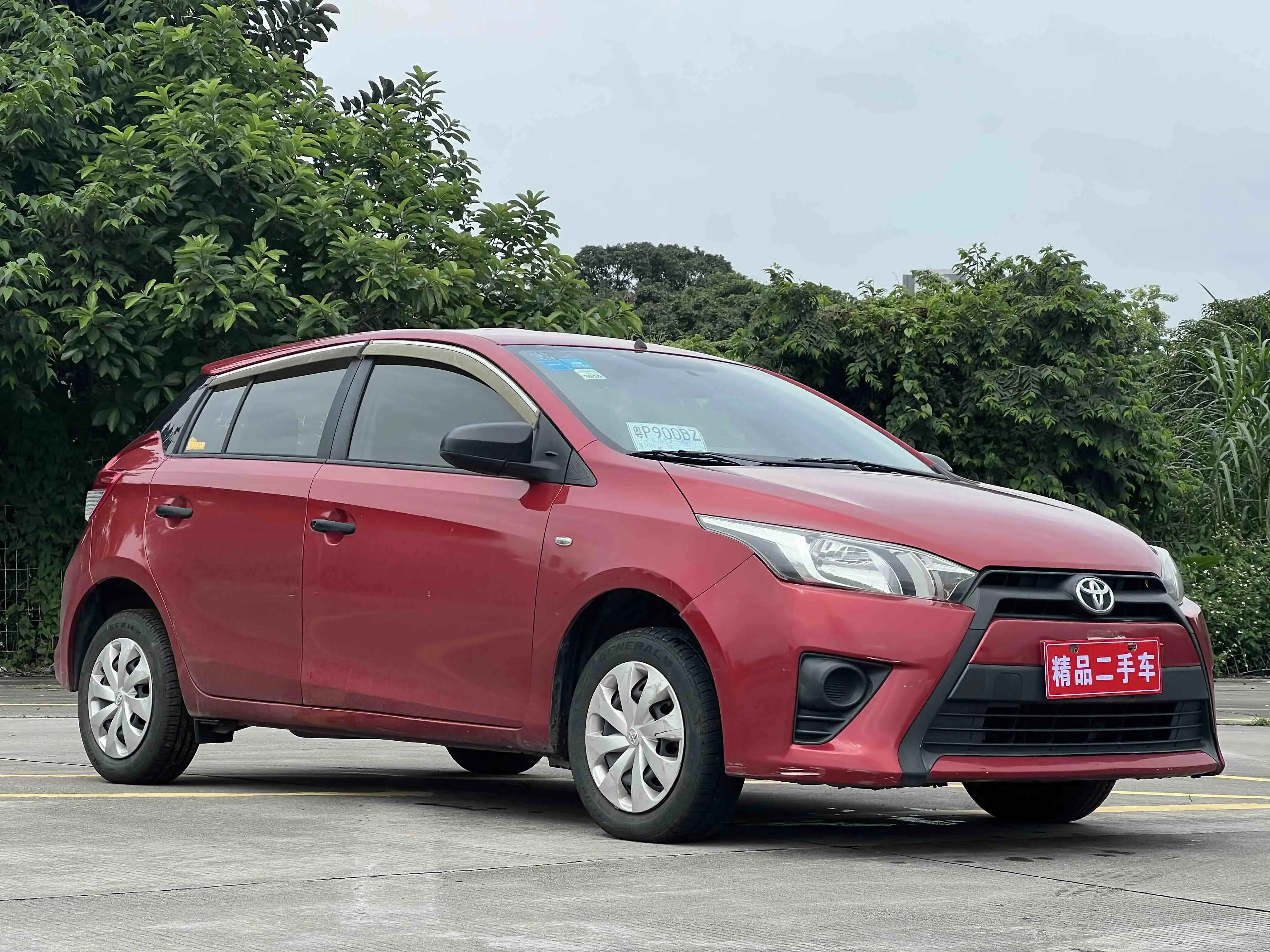 Toyota Yaris L