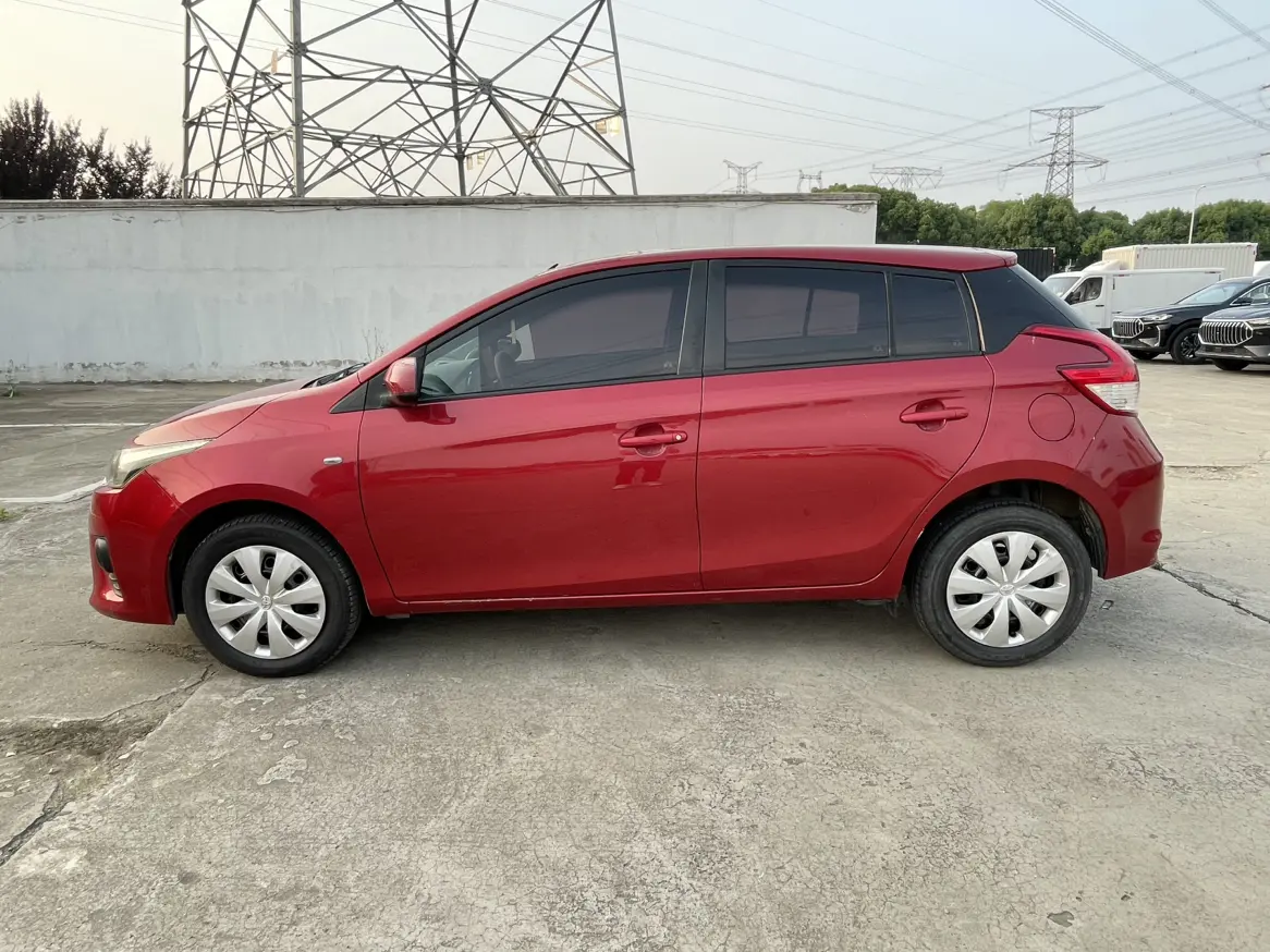 Toyota Yaris L