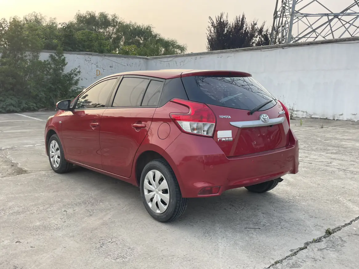 Toyota Yaris L