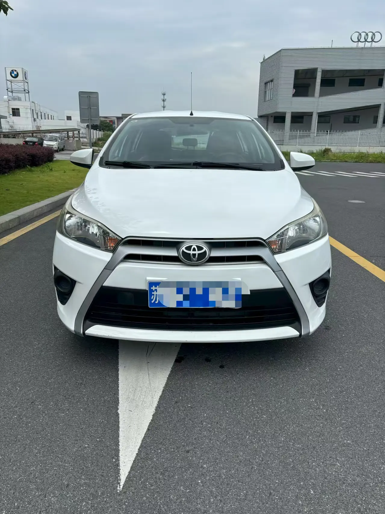 Toyota Yaris L
