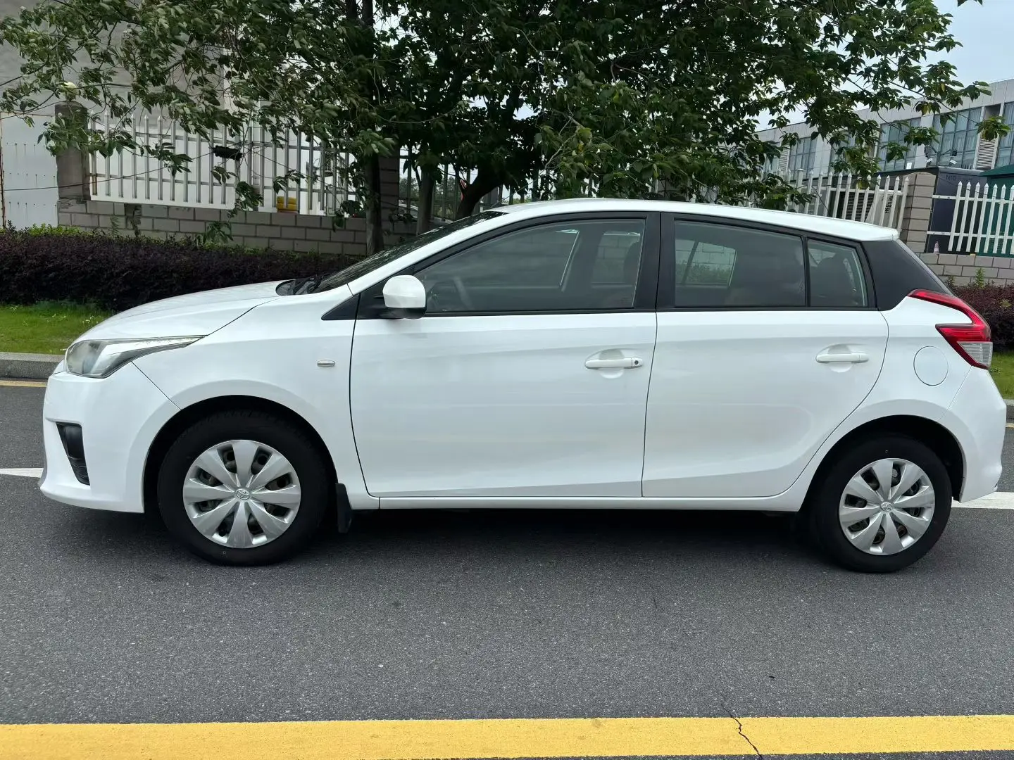 Toyota Yaris L