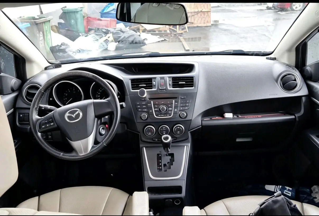 Mazda 5