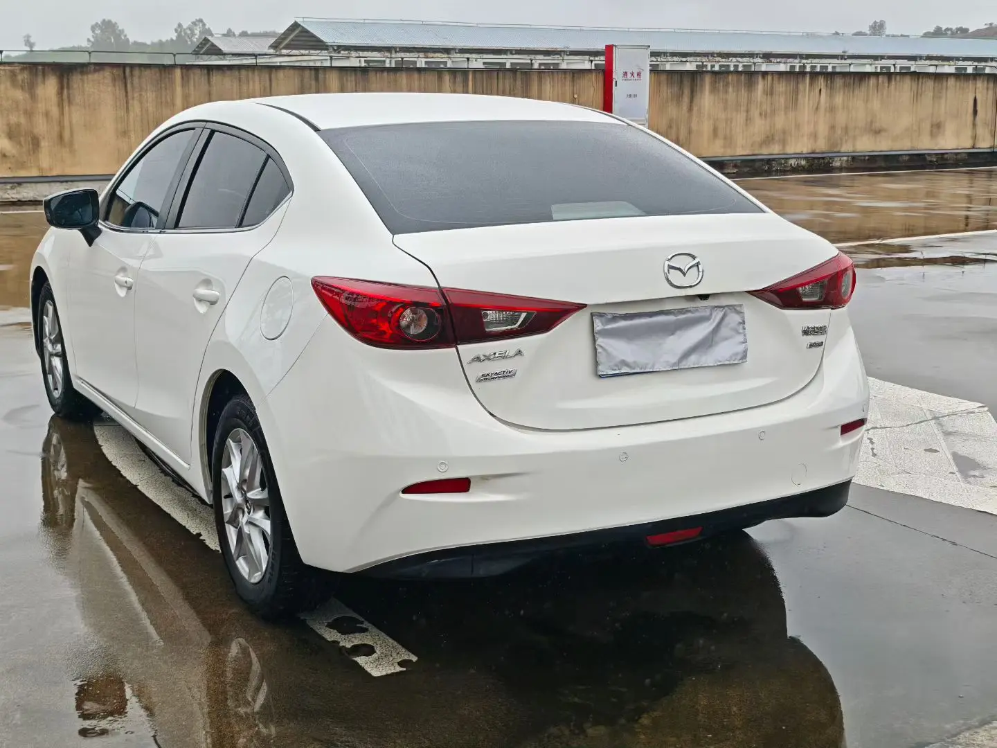 Mazda Axela