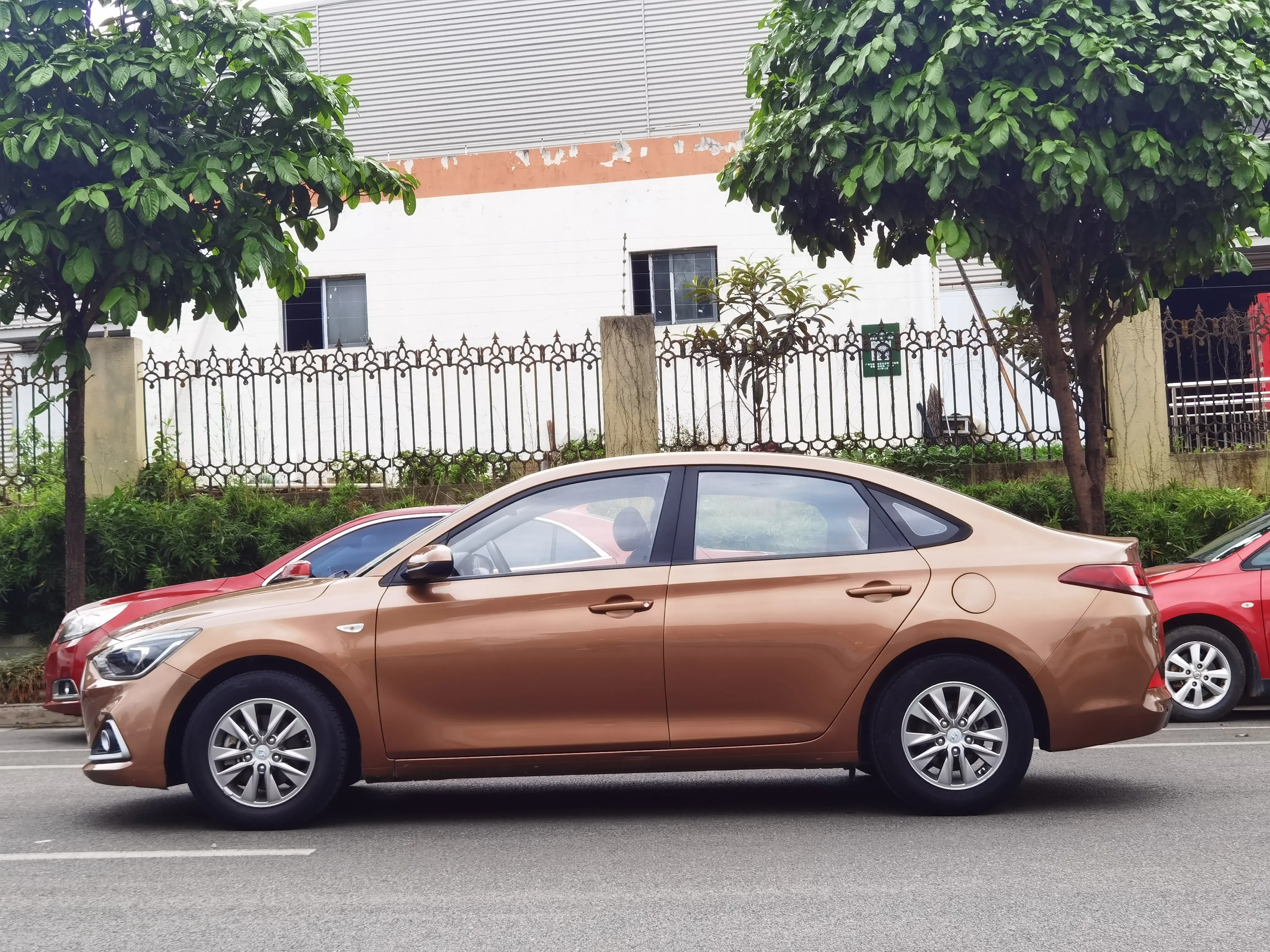 Hyundai Joyful