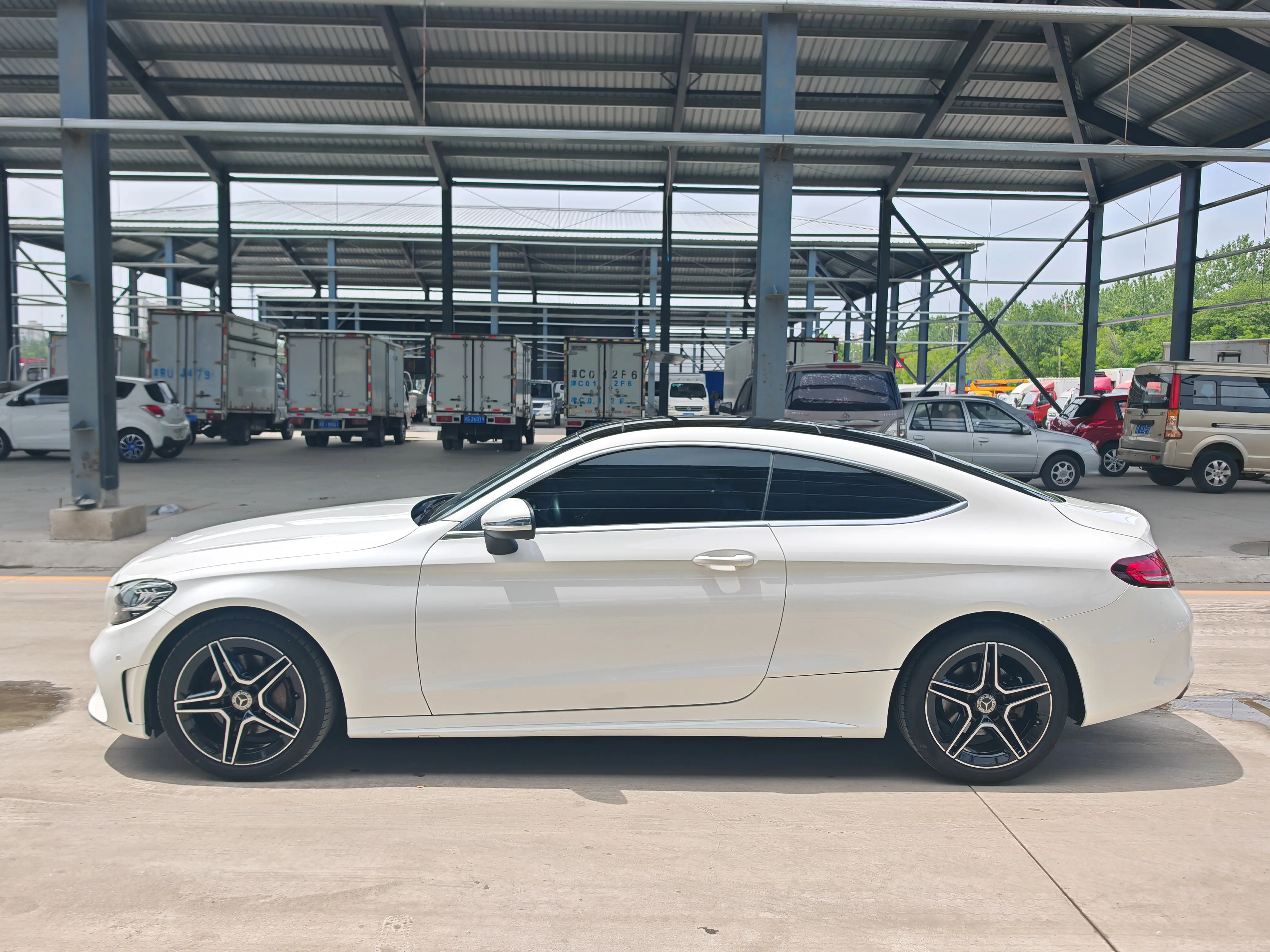 Mercedes-Benz C-Class