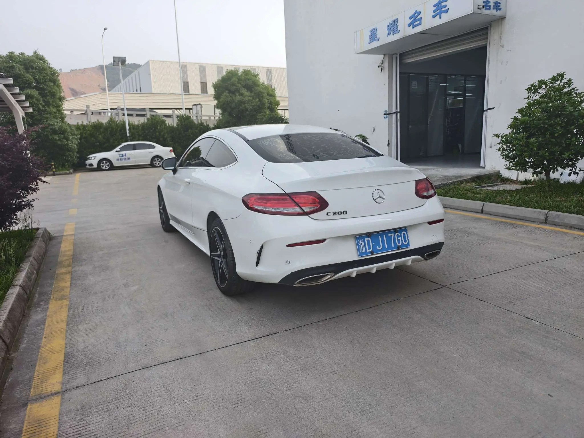 Mercedes-Benz C-Class