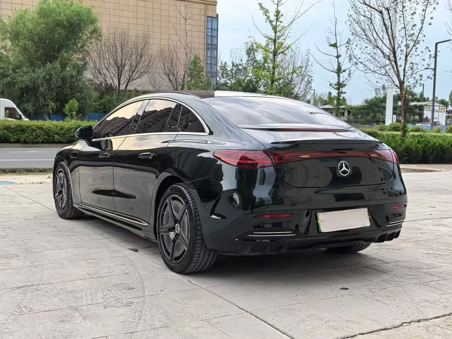 Mercedes-Benz EQE