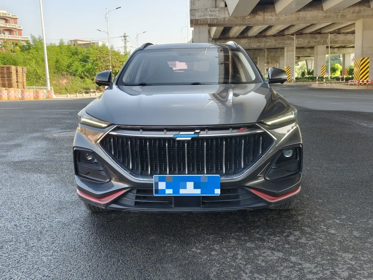 Oshan Changan Auchan X5