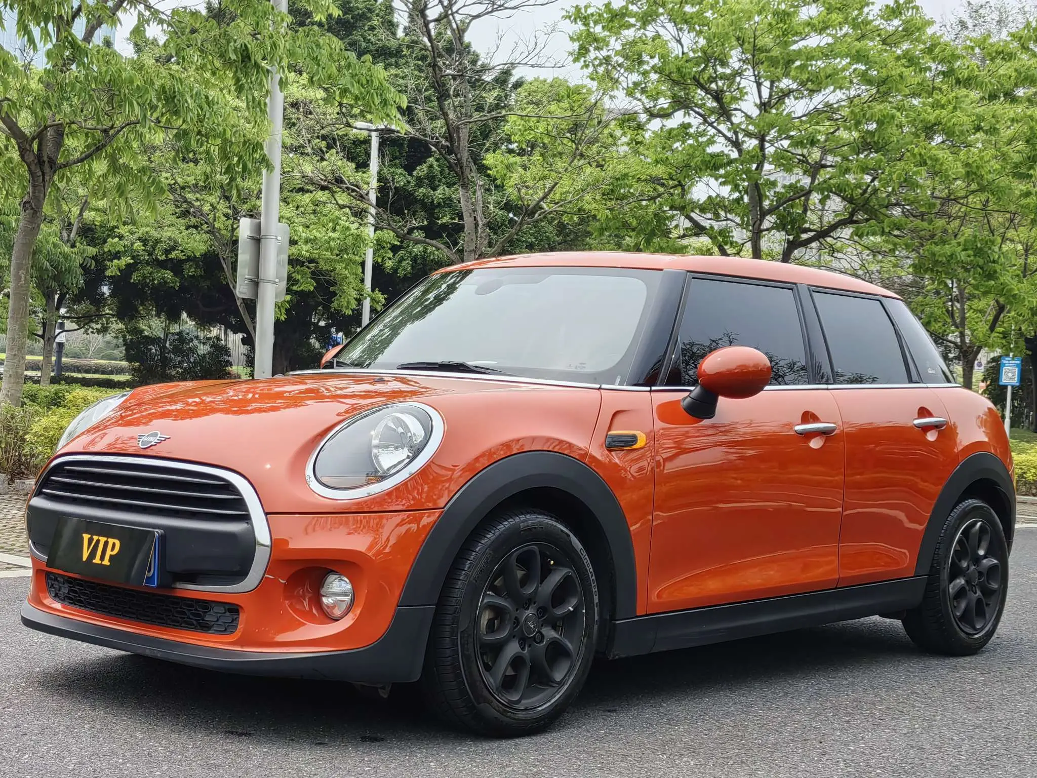 MINI 